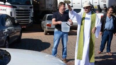 Missa em louvor a São Cristóvão reúne multidão em Tapejara