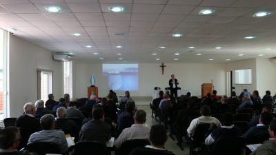 CLERO SE REÚNE PARA PLANEJAR 2019 E CELEBRAR DIA DO PADRE