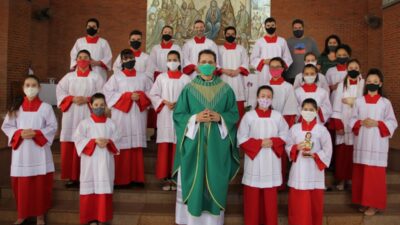 Paróquias realizam Missas em comemoração ao dia do Coroinha