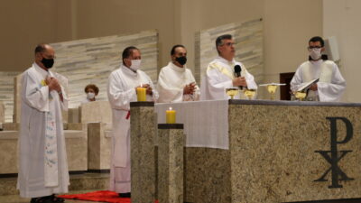 Missa marca abertura do Curso de Teologia e comemoração dos 60 anos Paróquia São Francisco de Assis