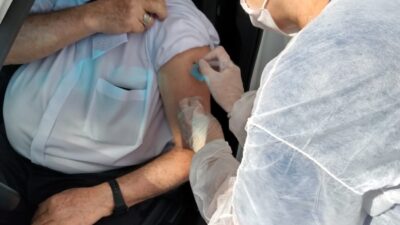 Bispo Diocesano é vacinado contra a Covid-19