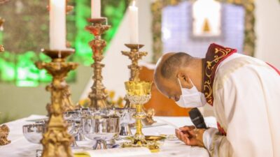 Padre Cleverson Alves recebe liberação do isolamento