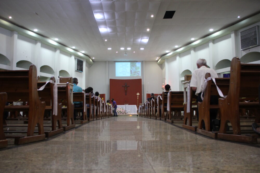 Missa do dia do trabalhador celebrou pelas famílias das vítimas da PR-323 e pela duplicação da Rodovia