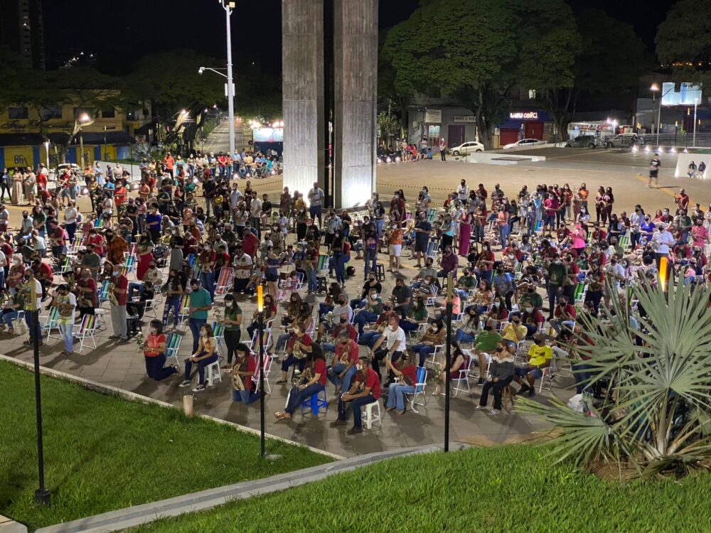 Terço Caminhando com Maria volta às ruas
