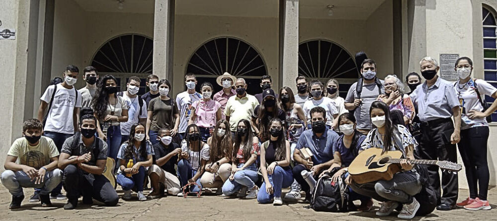 Santuário Nossa Senhora do Perpétuo Socorro recebe Jovens em peregrinação