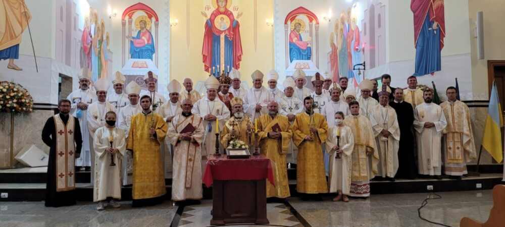 Assembleia dos Bispos do Paraná iniciou com a Missa no Rito Bizantino Ucraniano