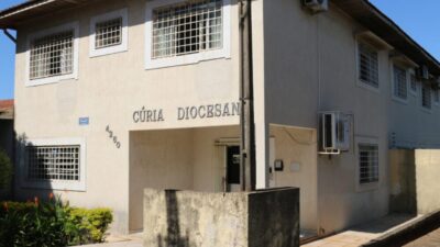 Cúria Diocesana atende em novo local