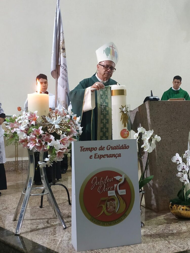 Dom João leva chama Jubilar a Tapira