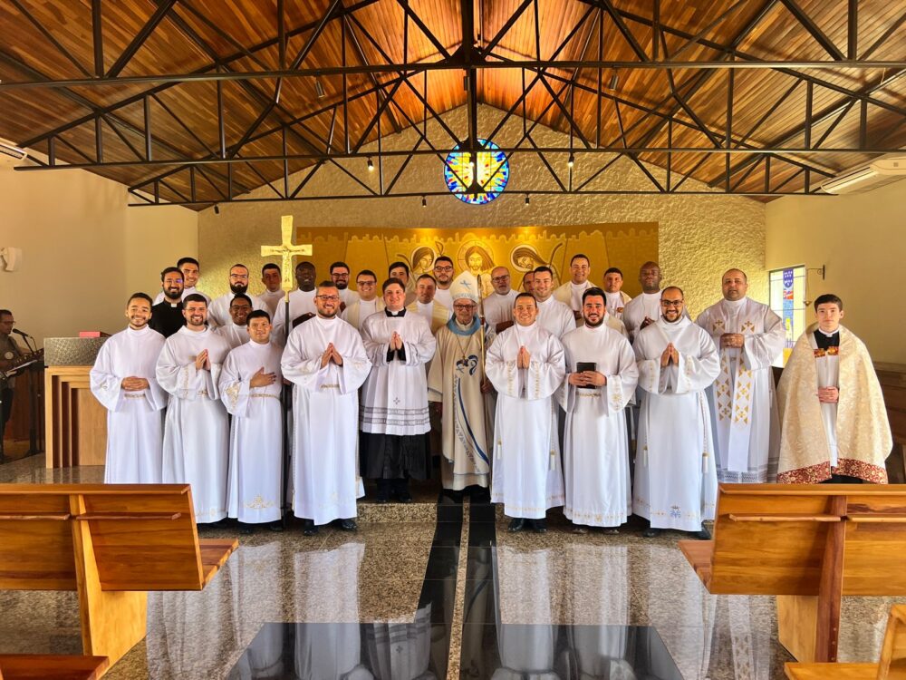 Seminaristas recebem Leitorado, Acolitado e Admissão às Ordens Sacras