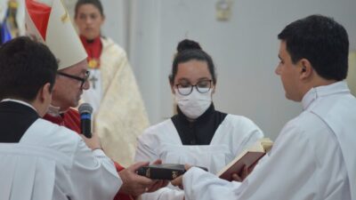Seminarista do Instituto Discípulos de Emaús recebe o leitorado