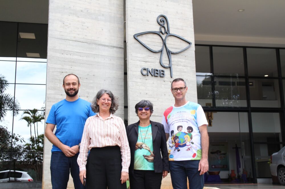 Irmã Dirce Gomes, da Diocese de Umuarama, em reunião da Comissão Missionária da CNBB