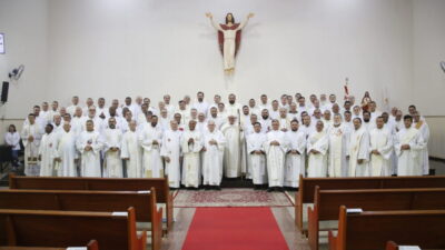 Diocese se reúne para Jornada de Oração pela Santificação dos Sacerdotes