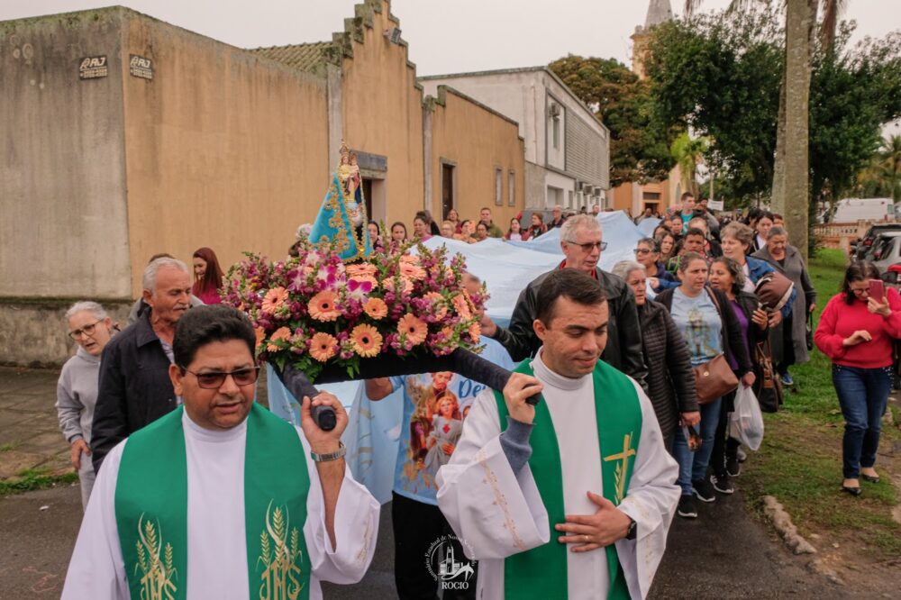 Romeiros da Diocese de Umuarama visitam o Santuário do Rocio