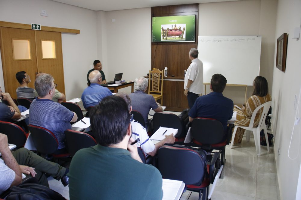 Aspirantes ao Diaconato recebem formação sobre a Comunicação e a Campanha da Fraternidade 2024