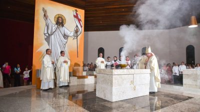 Dedicação de altar e da igreja matriz da paróquia da Ressurreição