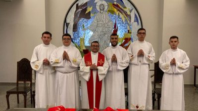 Seminaristas de Umuarama visitaram Santuário Nacional de Aparecida