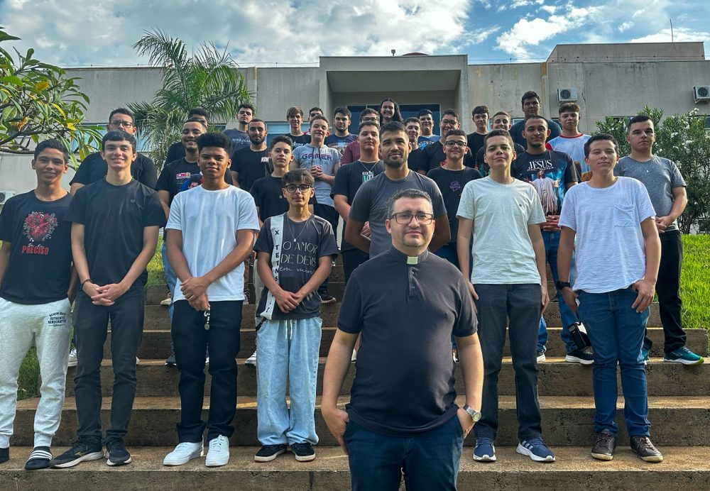 Encontro Vocacional reúne jovens de toda Diocese