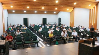 Bispo se reúne com o clero para 1ª reunião do ano