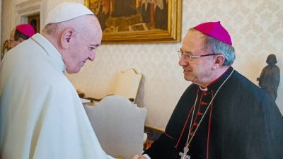 A Diocese de Umuarama e o mundo em luto pela morte do Papa Francisco