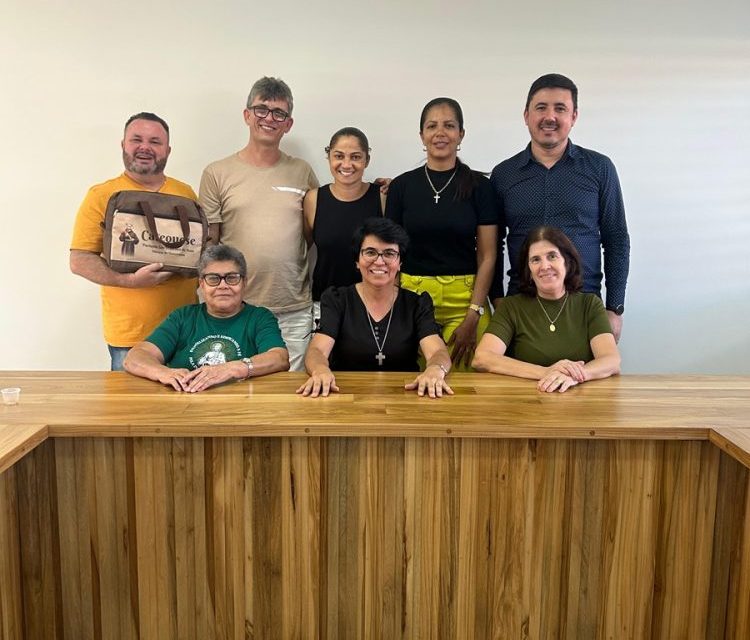 Equipe Diocesana da Animação Bíblico-Catequética se reúne para elaborar projeto formativo