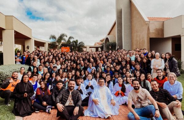 Jovens da Diocese se reúnem para a segunda etapa do ROV 2025