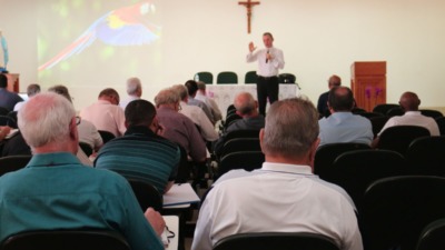 Começou o Curso Anual do Clero na Diocese de Umuarama