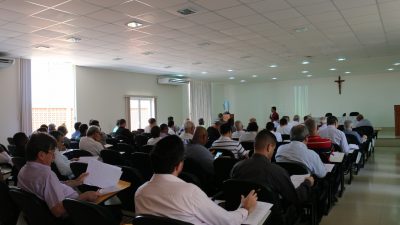 Clero da Diocese de Umuarama se reúne para sua última Reunião Geral de 2018.