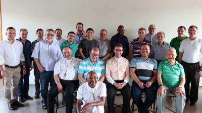 Dom Mamede realiza almoço com Mons. Bergamasco e padres da cidade